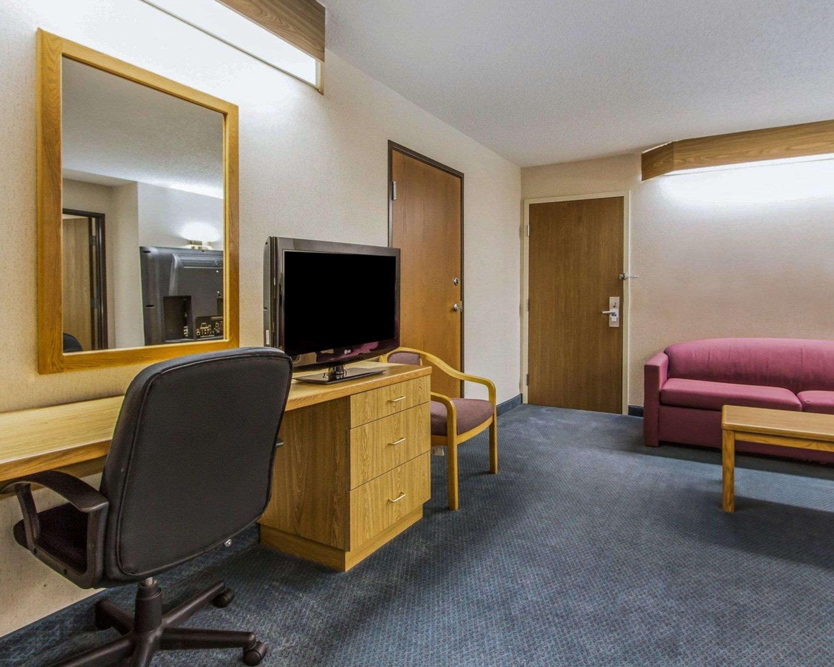 Rodeway Inn Fremont Exteriér fotografie