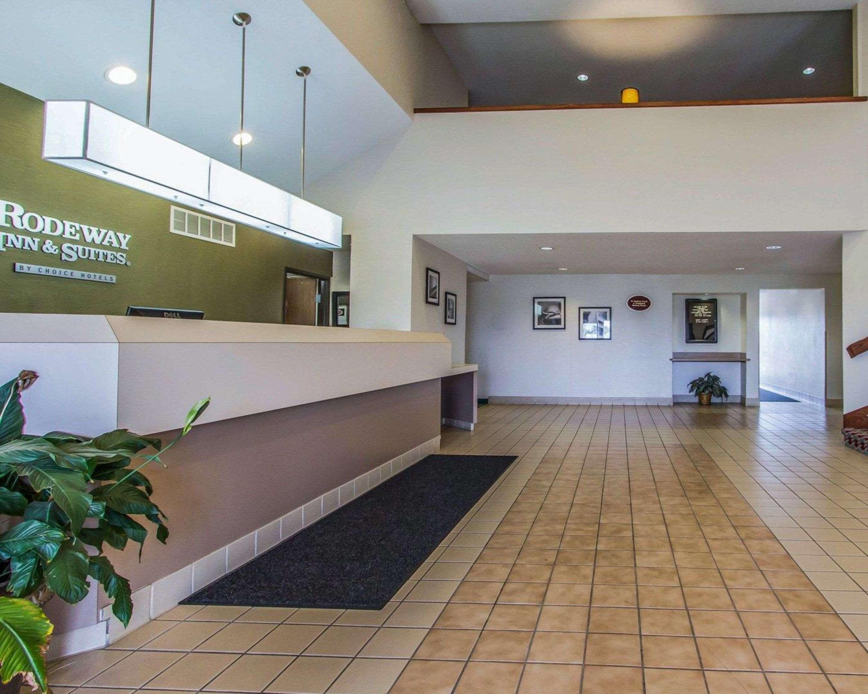 Rodeway Inn Fremont Exteriér fotografie