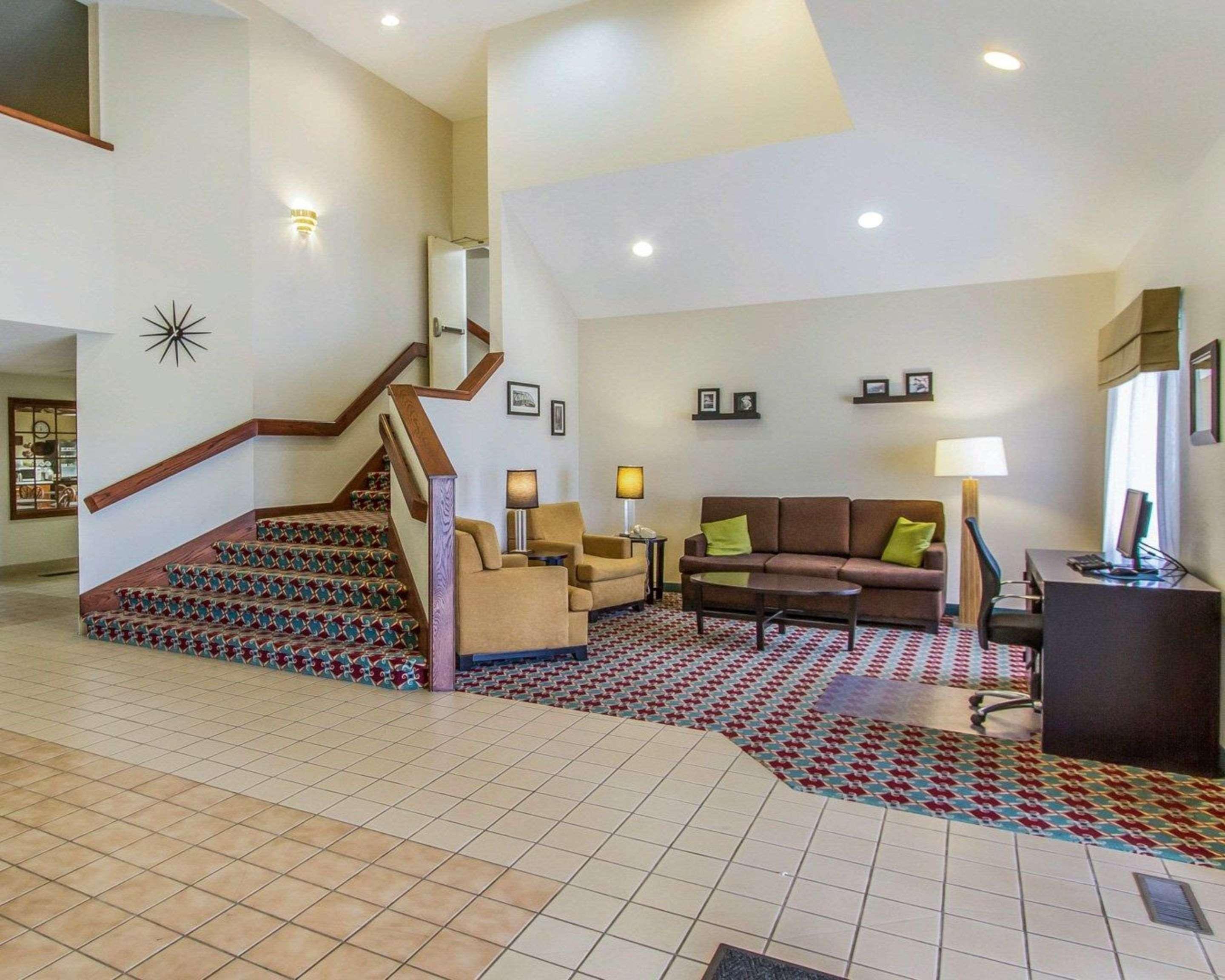 Rodeway Inn Fremont Exteriér fotografie